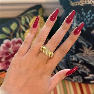 Elegant Gold-Tone Braided Ring (NEW)